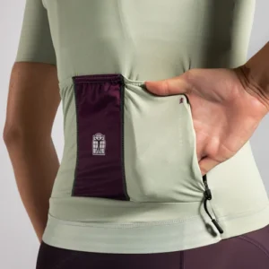 Back Pockets Pistachio Milk Women