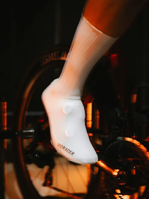 Aero Shoe Cover White 2