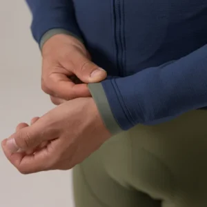 Gravel Jackets Nordic Blue Snug Fitting Cuffs